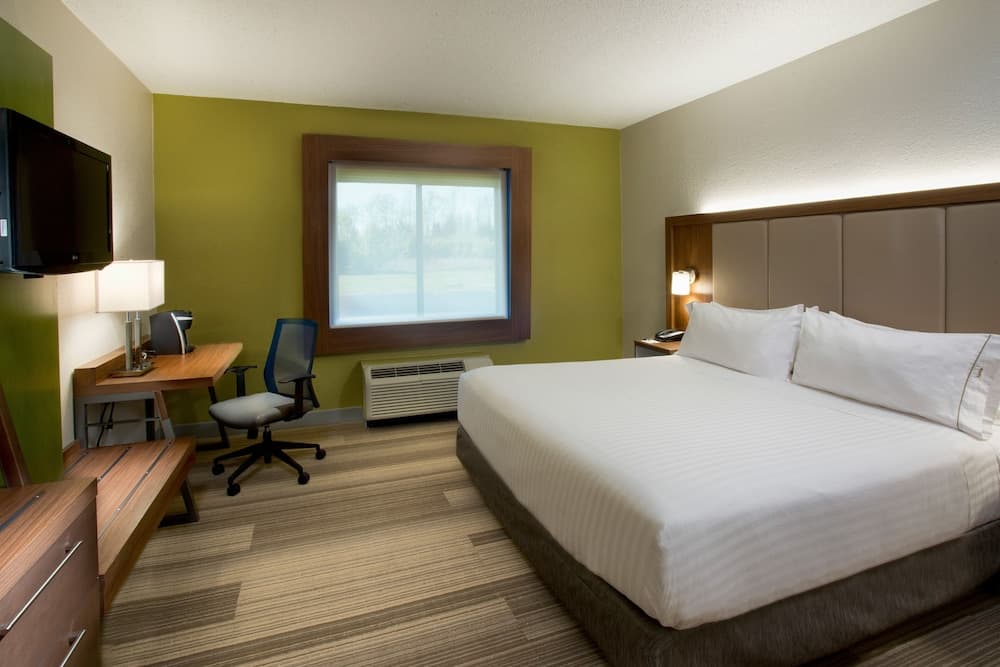 Holiday Inn Express Nashville Airport by IHG