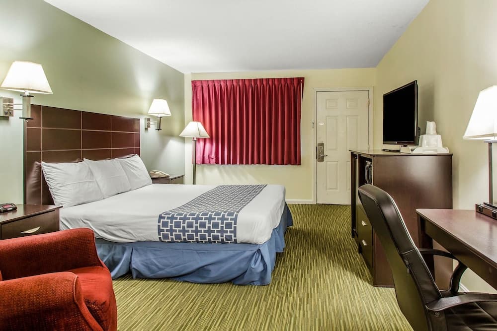 Rodeway Inn Groton - New London