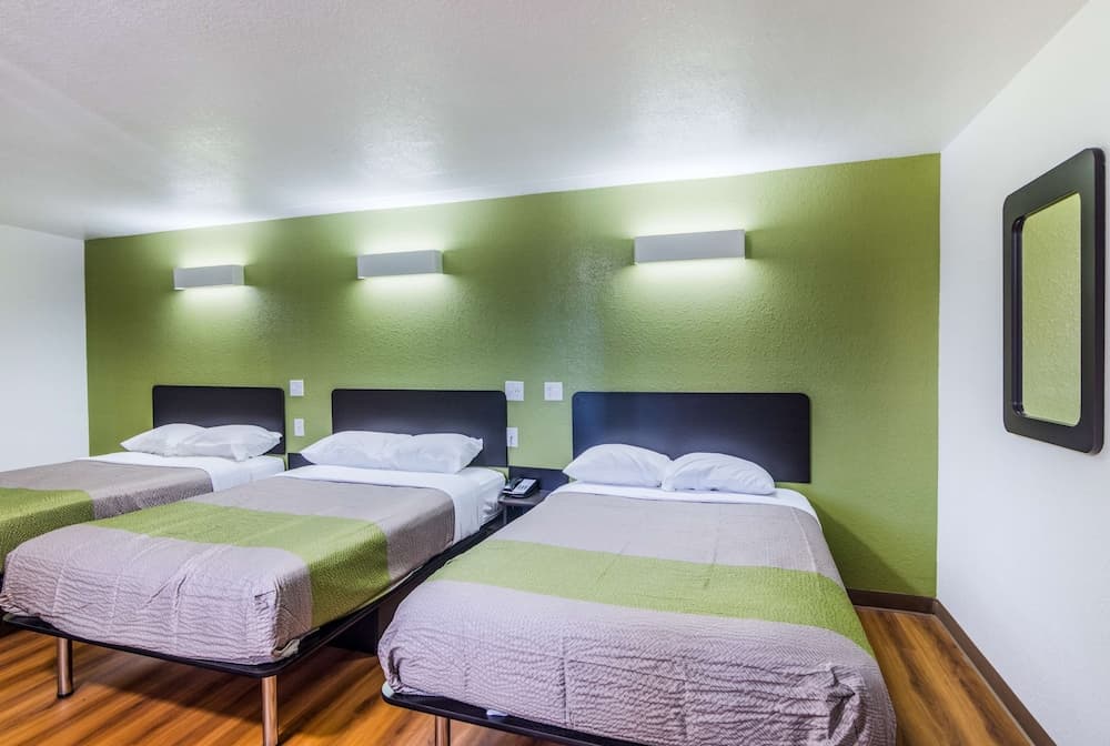 Motel 6 Childress, TX