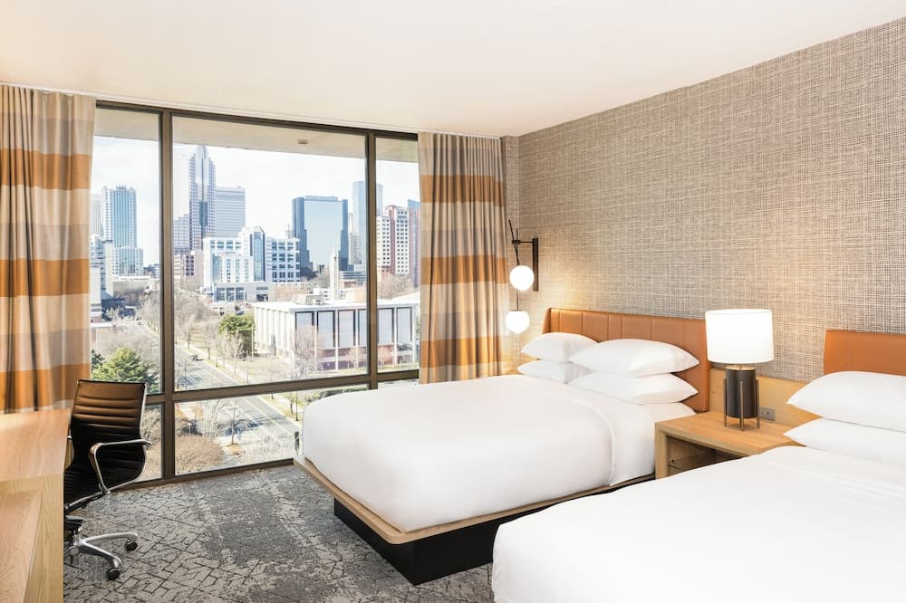 Sheraton Charlotte Hotel