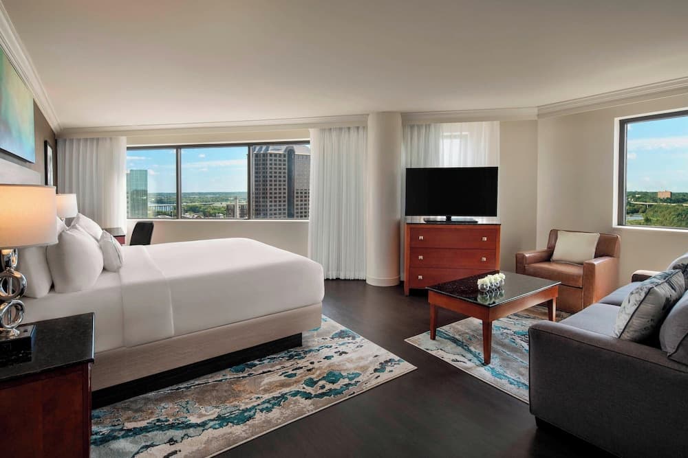 Delta Hotels by Marriott Richmond Downtown