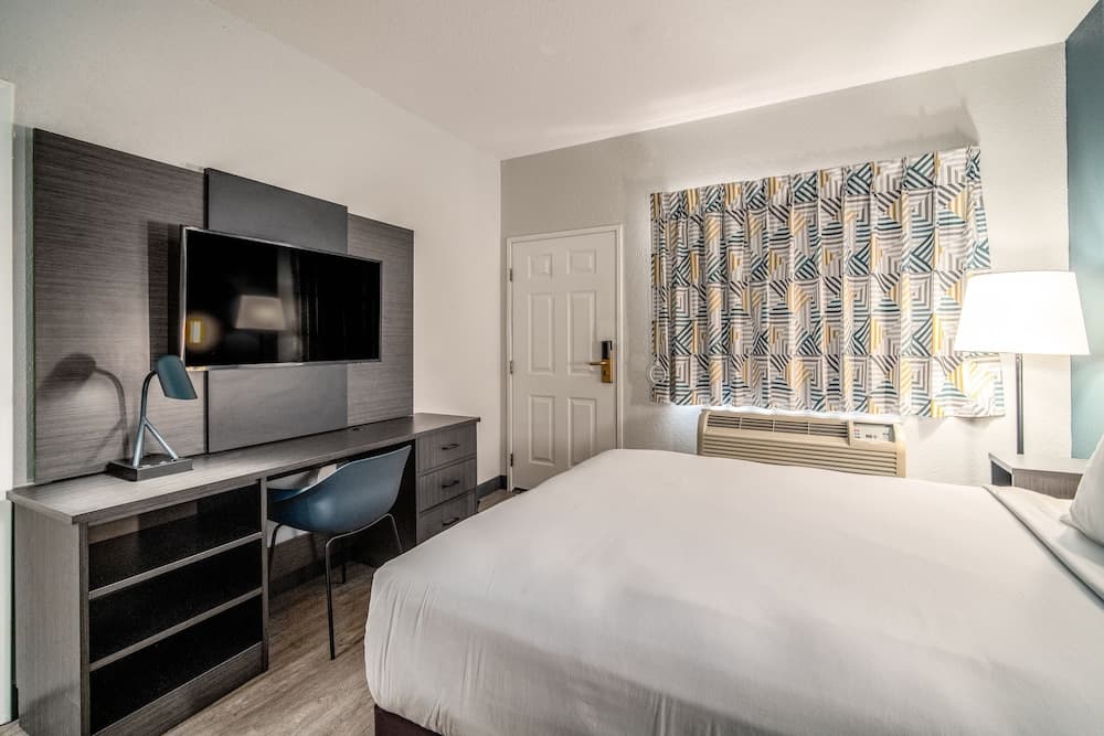 Studio 6 Suites Lawndale, CA – South Bay