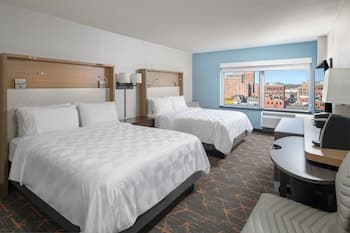 Holiday Inn Portland-By the Bay, an IHG Hotel