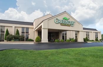 Greenstay Hotel & Suites