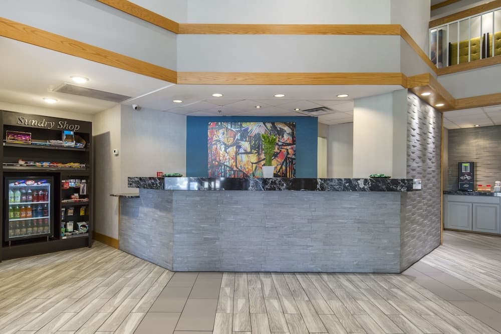 Greenstay Hotel & Suites