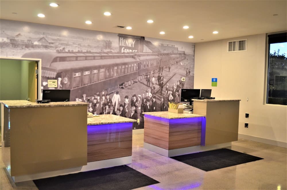 Richland Riverfront Hotel and Conference Center, Ascend Hotel Collection