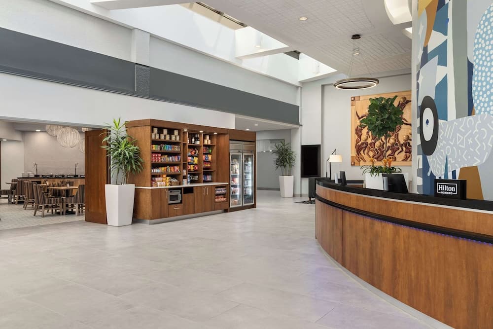 Doubletree by Hilton Fort Myers at Bell Tower Shops