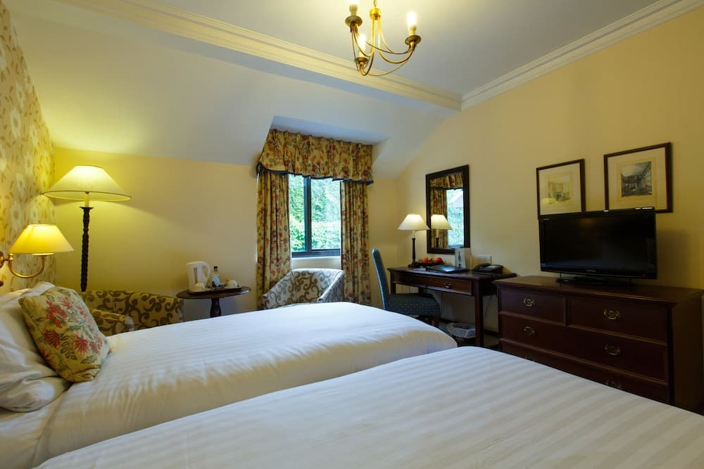 Kingston Lodge Hotel