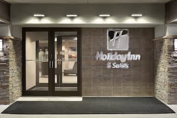 Holiday Inn & Suites Duluth Downtown, an IHG Hotel