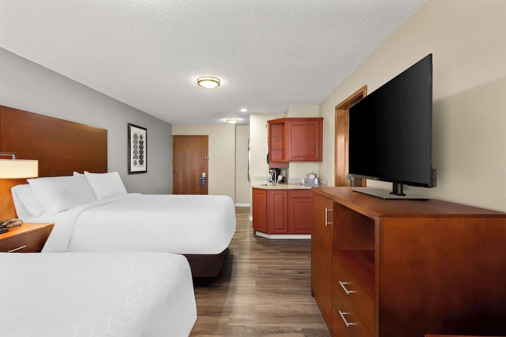Best Western Fremont/Angola I-80/90 Toll Road