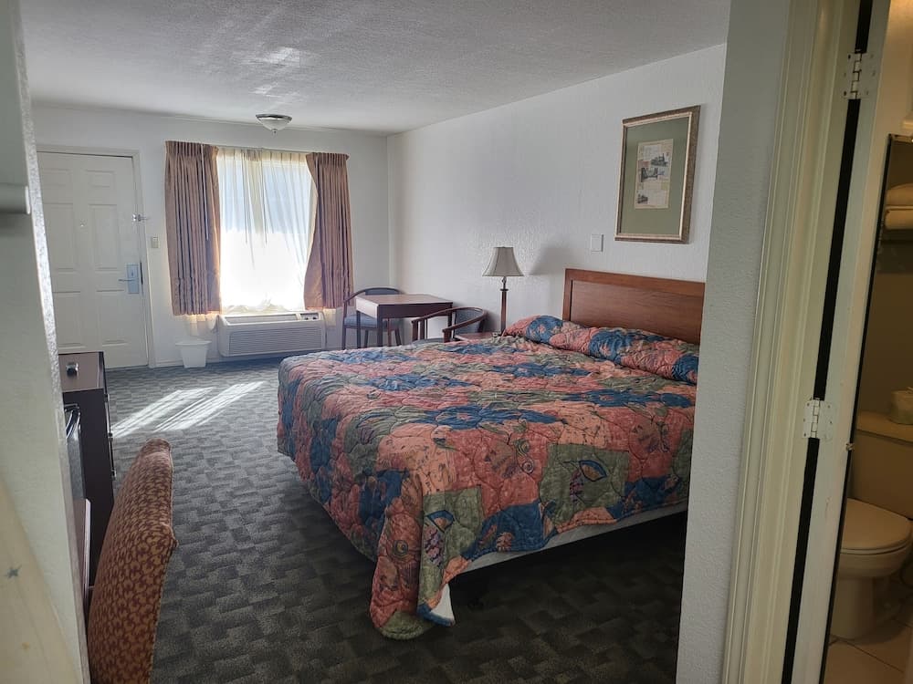 Blue Ribbon Inn and Suites