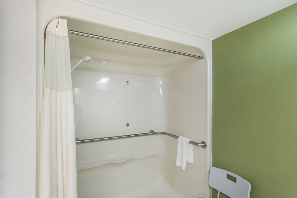 Studio 6 Suites – Knoxville, TN