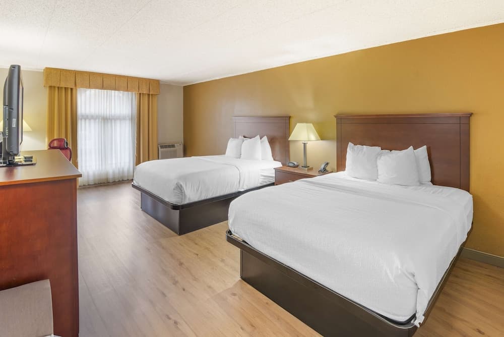 Best Western Plus Governor's Inn