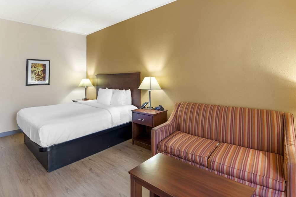 Best Western Plus Governor's Inn