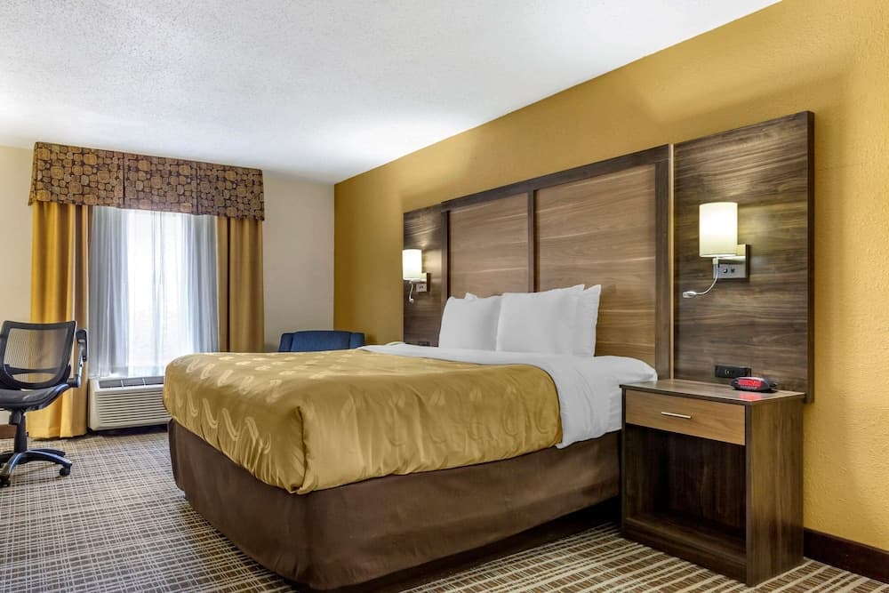 Quality Inn & Suites - Greensboro-High Point