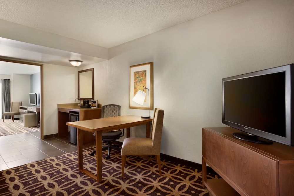 Embassy Suites by Hilton Dallas DFW Airport South
