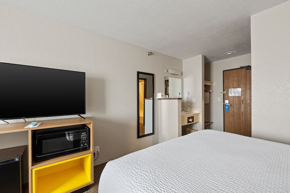 Days Inn by Wyndham Wall