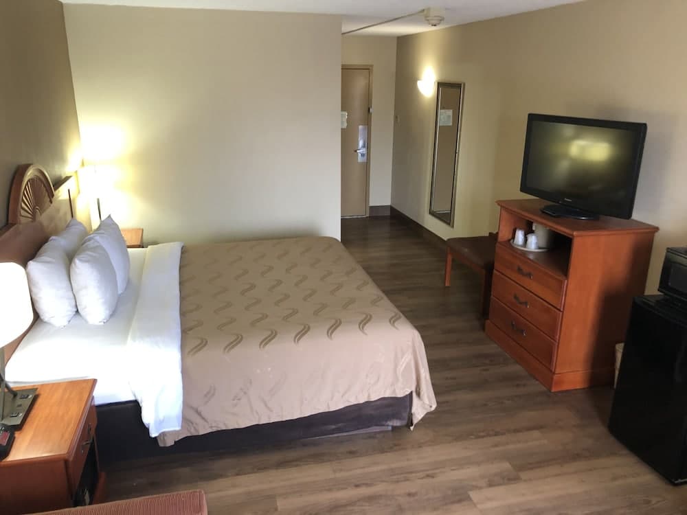 Quality Inn Near Joint Base Andrews - Washington Area