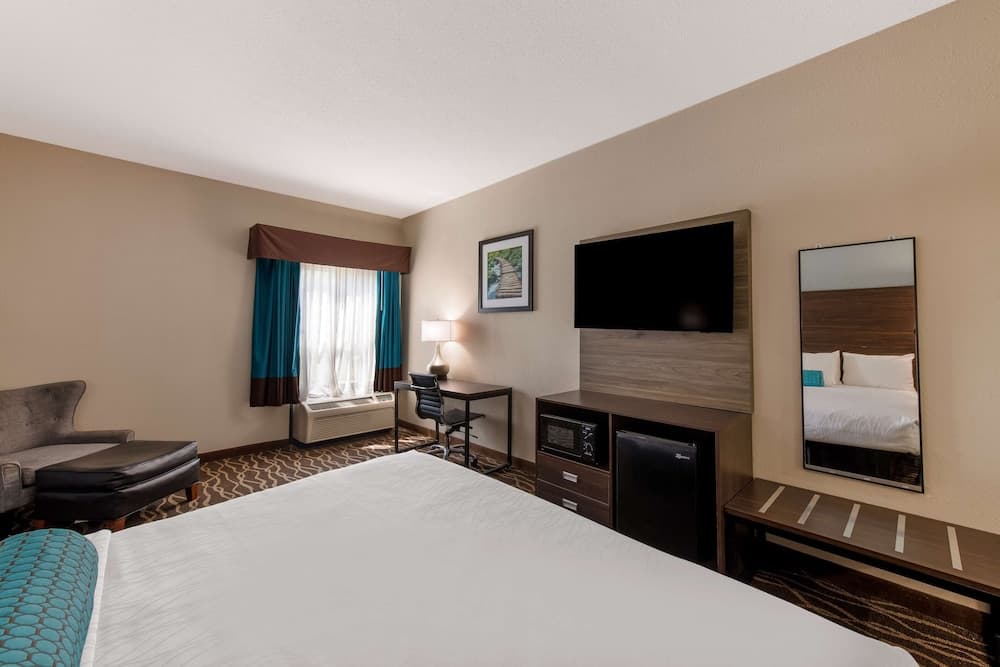 Best Western Albemarle Inn