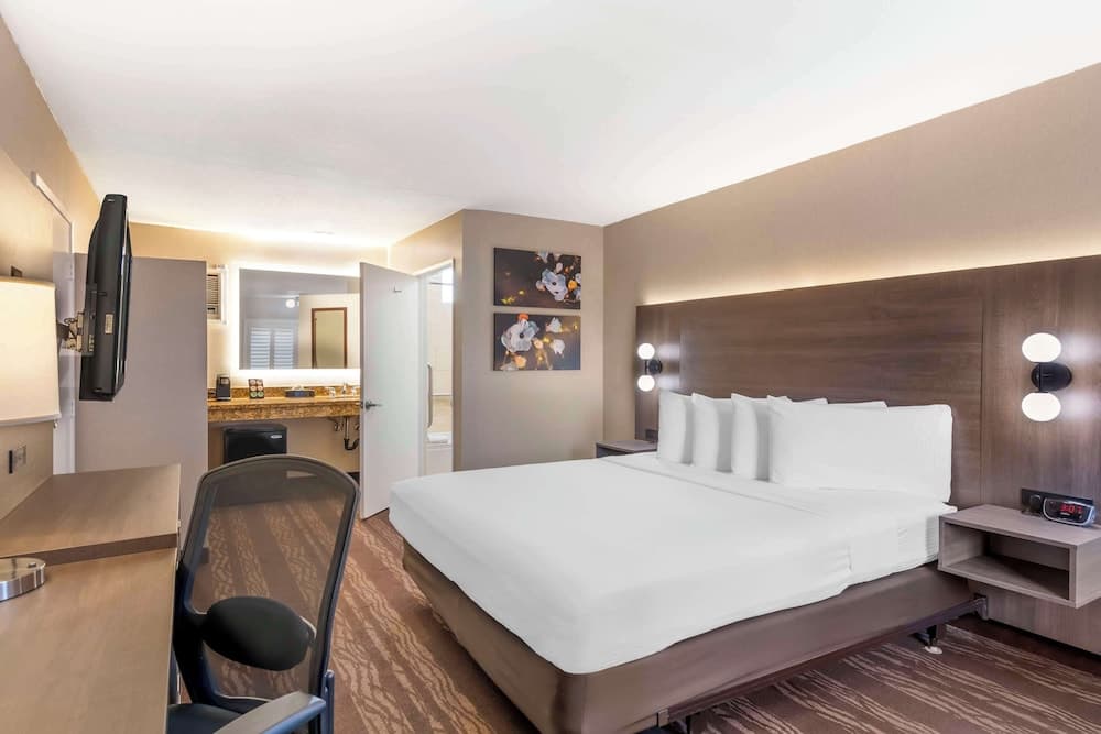 Best Western Plus Stovall's Inn