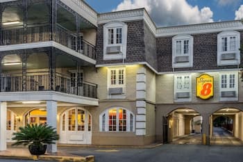 Super 8 by Wyndham New Orleans