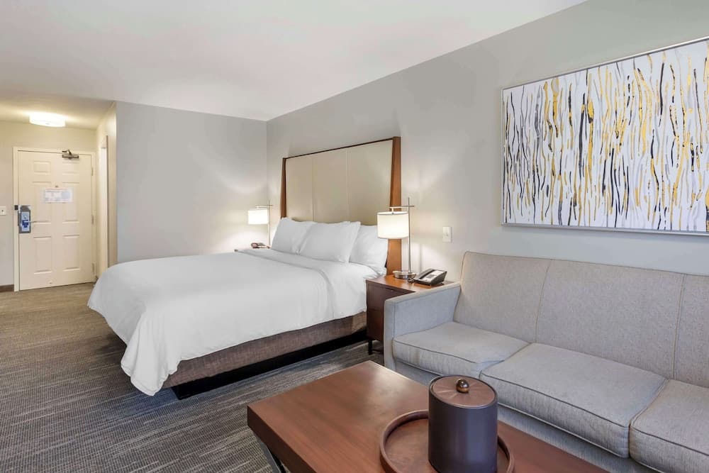 Best Western Plus Cottontree Inn