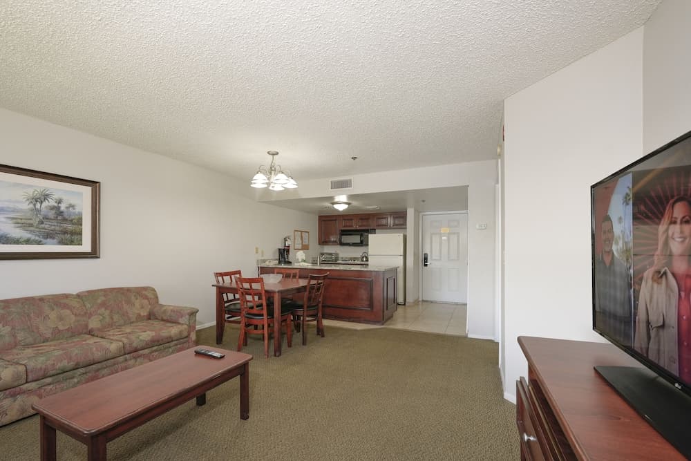 Parc Corniche Condominium Suite Hotel