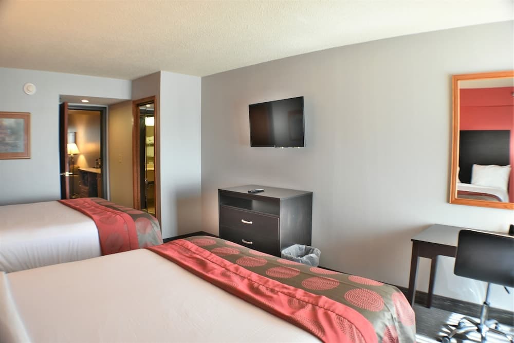 Ramada by Wyndham Sioux Falls Airport-Waterpark & Event Ctr