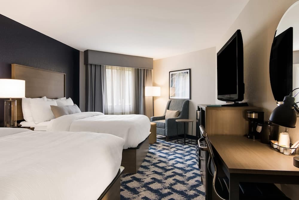 The Inn on Maritime Bay, an Ascend Collection Hotel