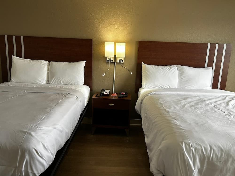 Econo Lodge Inn & Suites Chambersburg Central