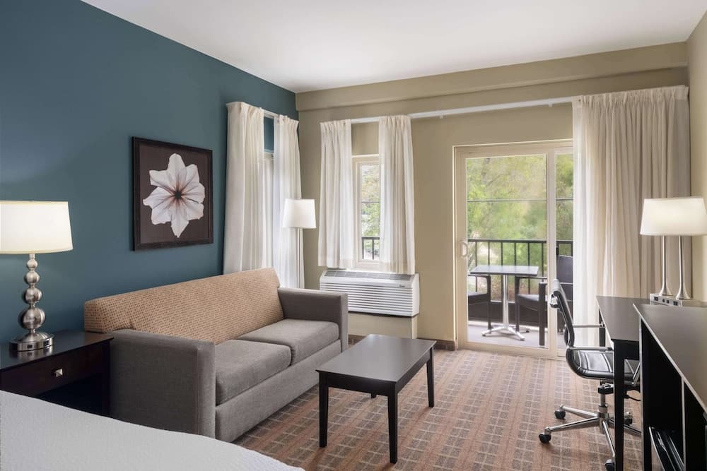 La Cuesta Inn, BW Signature Collection