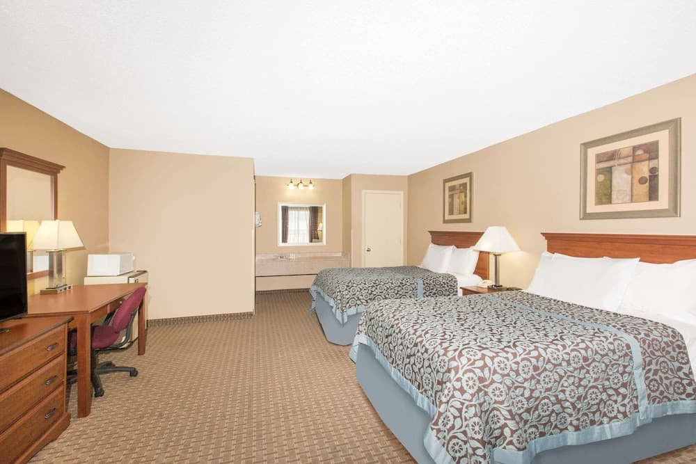 Days Inn by Wyndham Ripley