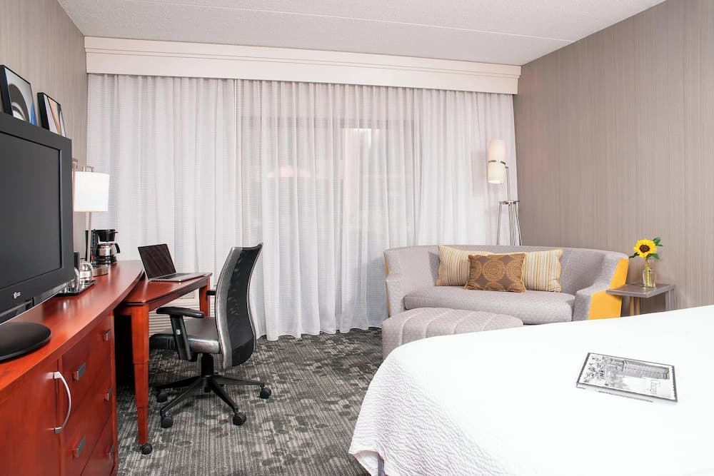 Courtyard by Marriott Chicago Glenview/Northbrook