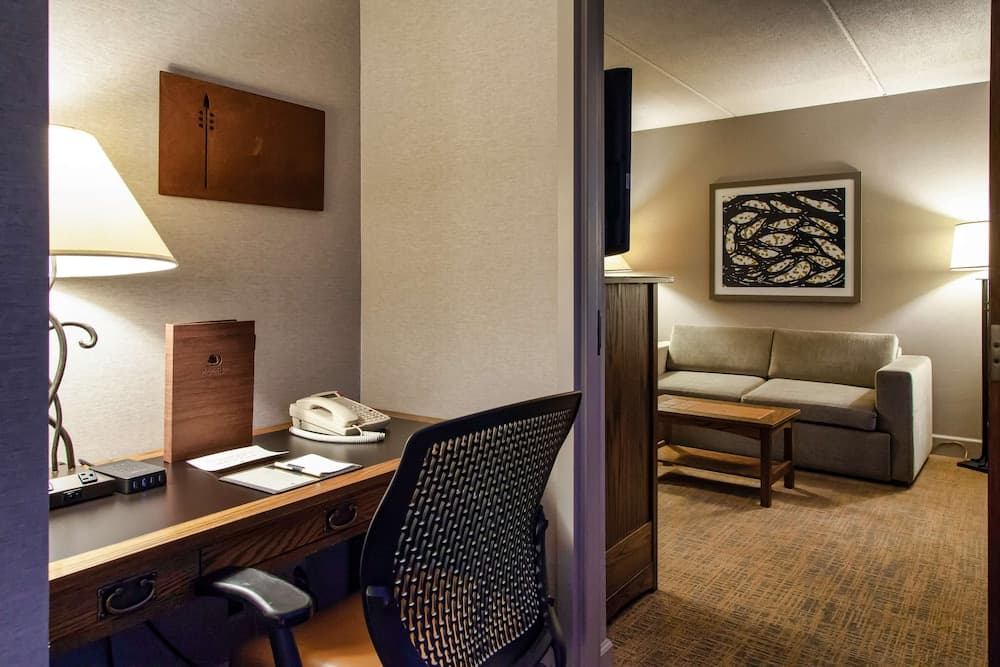 DoubleTree by Hilton Libertyville - Mundelein