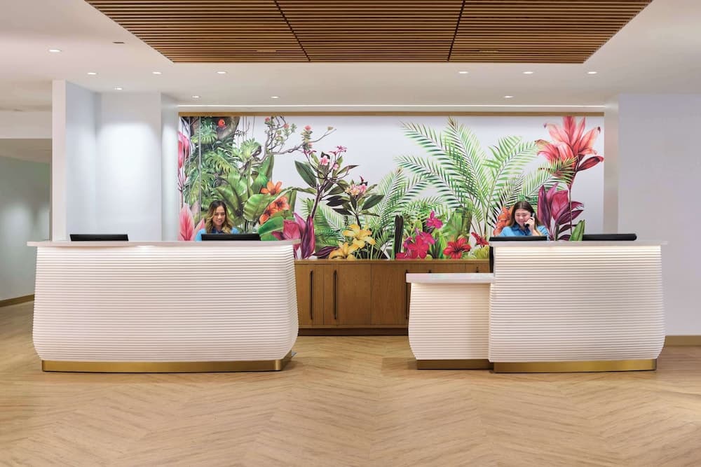 OUTRIGGER Waikiki Paradise Hotel