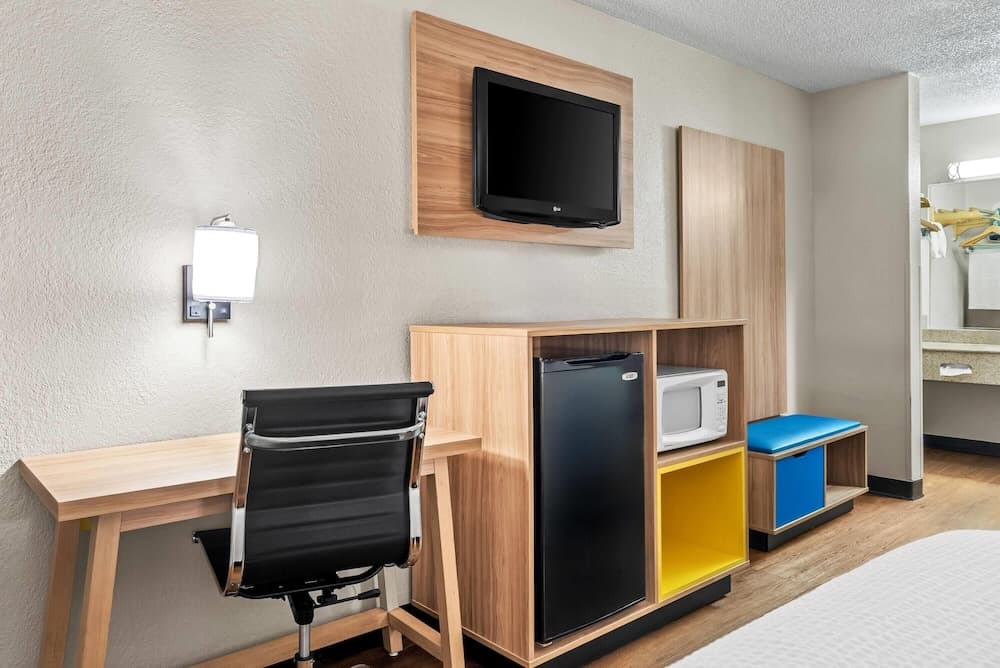 Days Inn by Wyndham Jacksonville NC