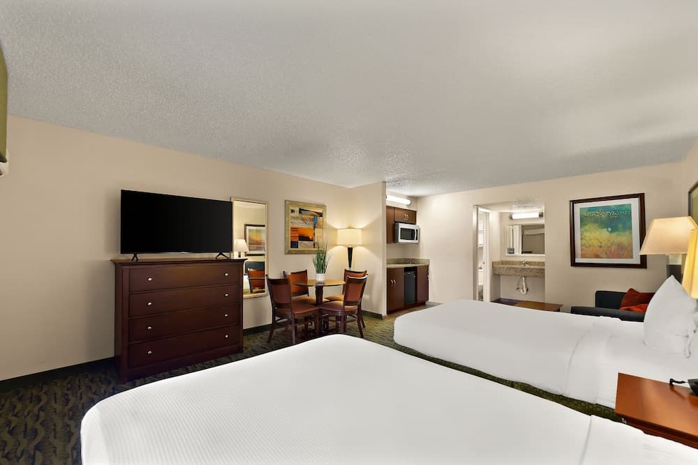 PaddleTail Waterfront Lodge, Trademark Collection by Wyndham