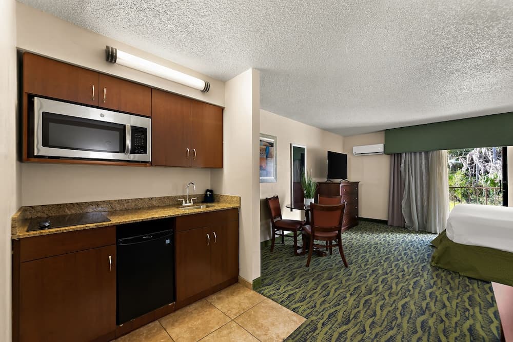 PaddleTail Waterfront Lodge, Trademark Collection by Wyndham