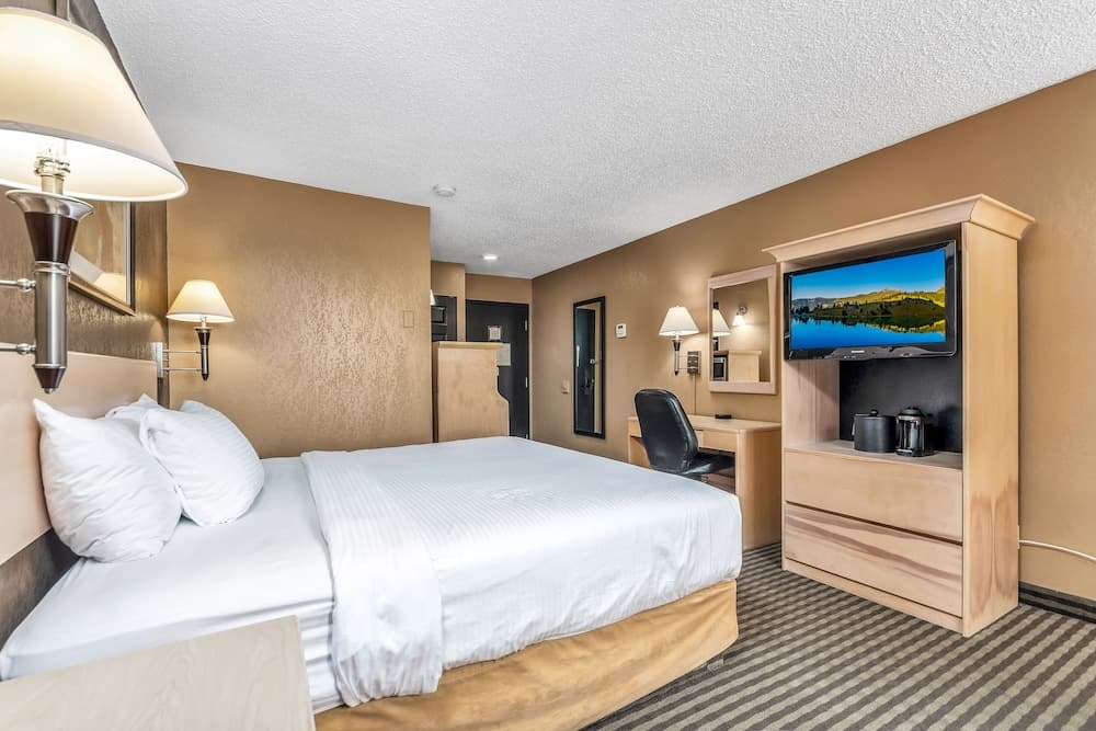 Seven Oaks Hotel Regina