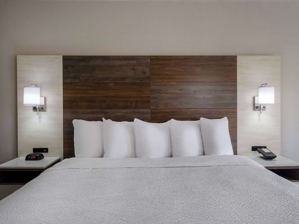 Days Inn by Wyndham Clemson