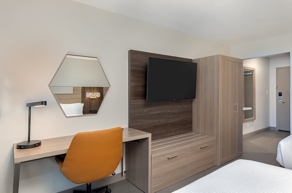 Holiday Inn Express Atlanta Airport - North by IHG