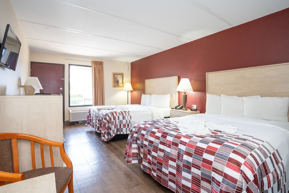 Red Roof Inn & Suites Pigeon Forge - Parkway