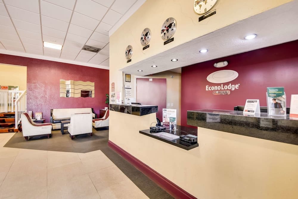 Econo Lodge Tampa near Busch Gardens