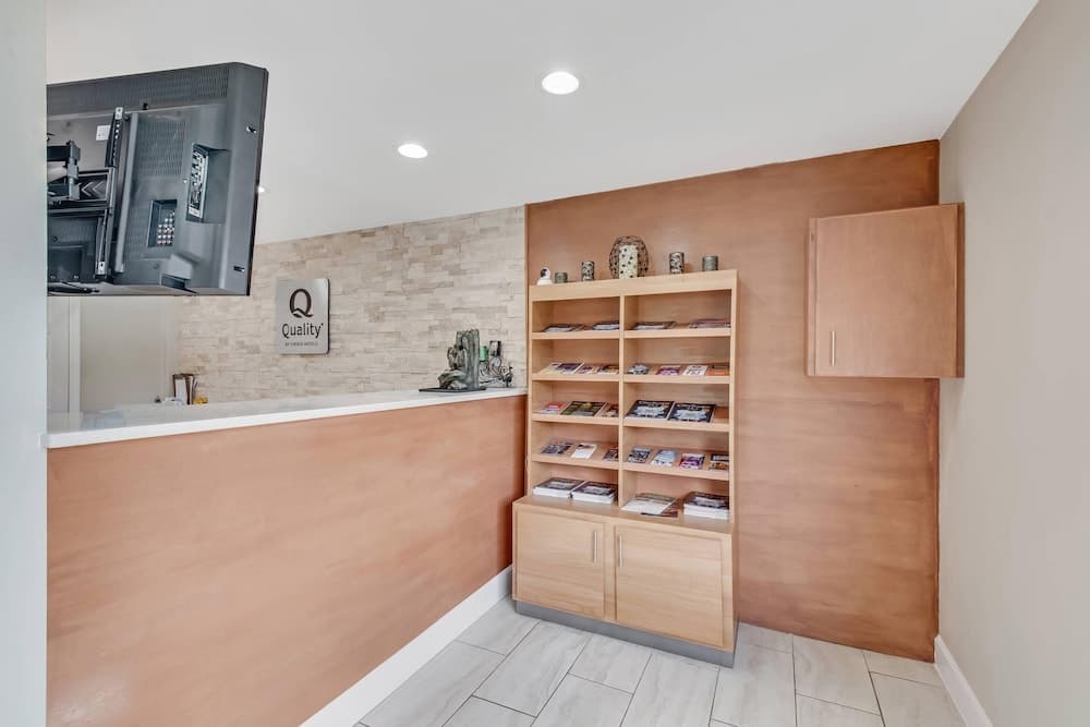 Quality Inn Dalton East