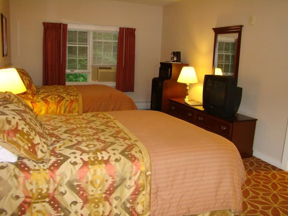 Ludlow Colonial Motel