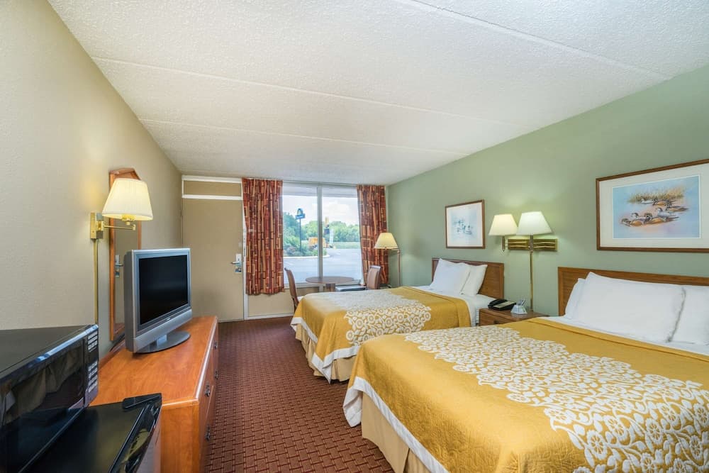 Days Inn by Wyndham Hurricane Mills