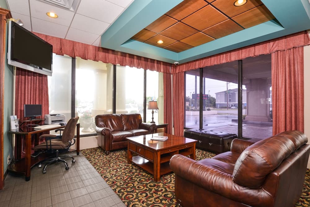 Days Inn by Wyndham Pittsburg KS