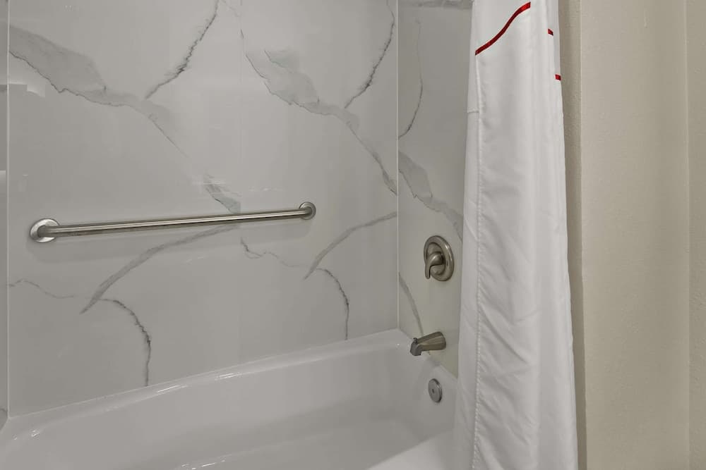 Quality Inn & Suites Weatherford