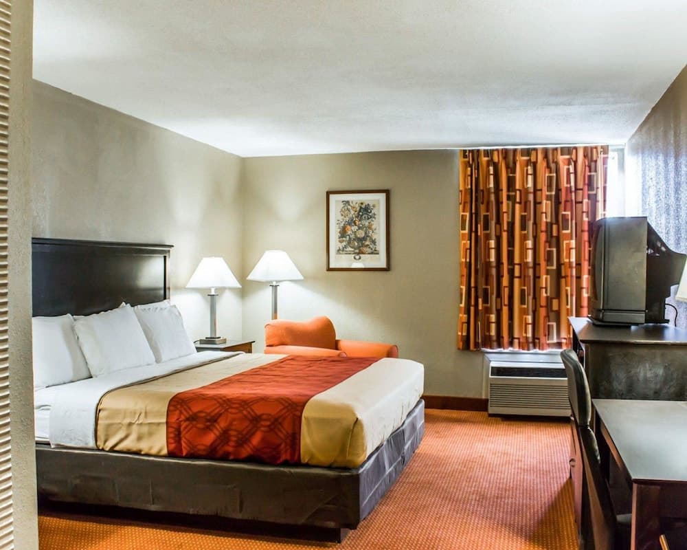 Econo Lodge Burlington I-40