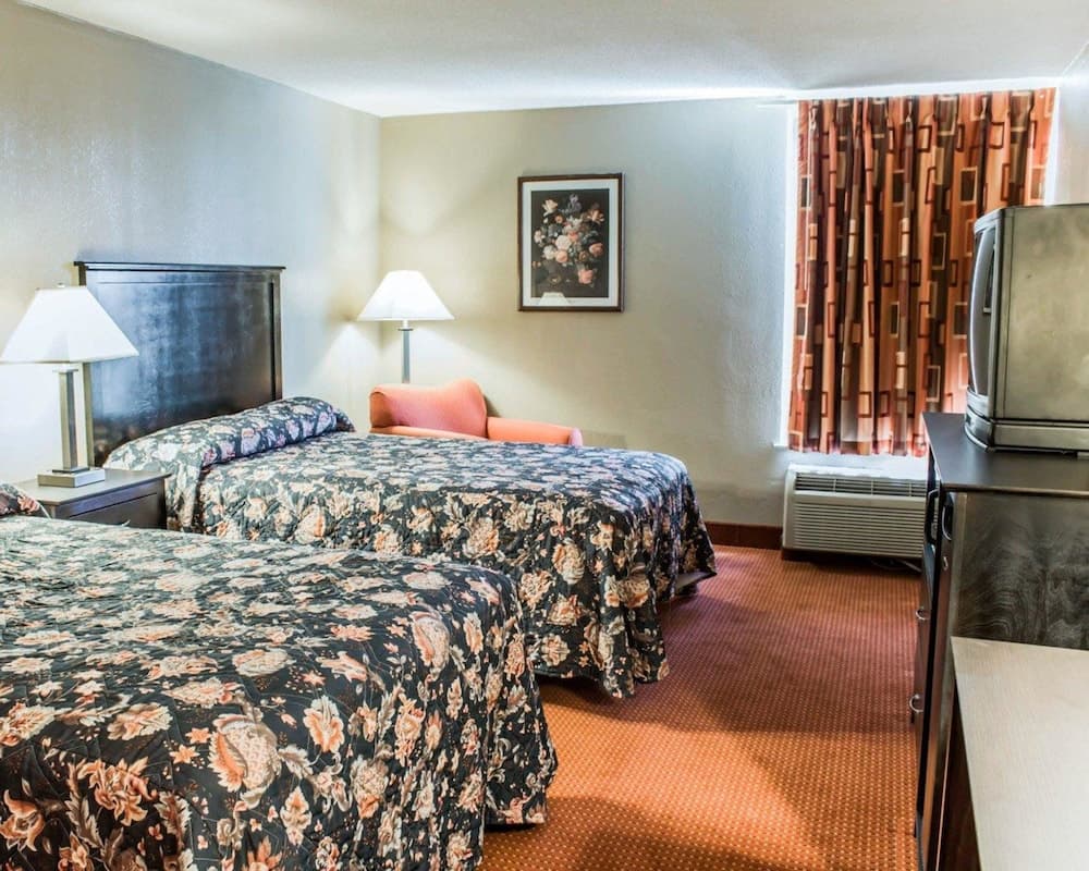 Econo Lodge Burlington I-40